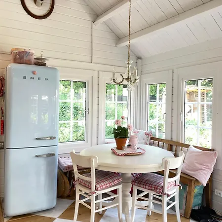 Charming Home&gardens In Privatunterkunft Augsburg