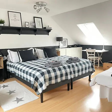 Charming Home&gardens In