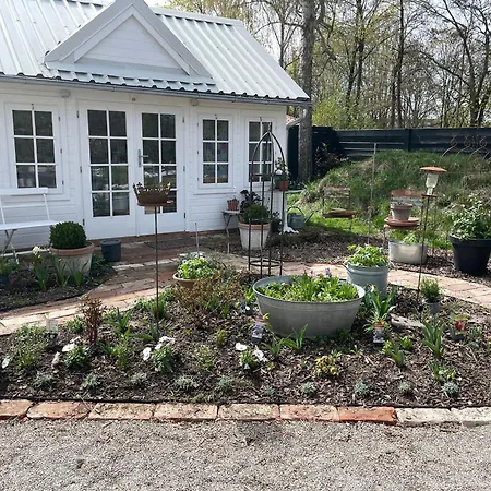 Charming Home&gardens In Privatunterkunft Augsburg