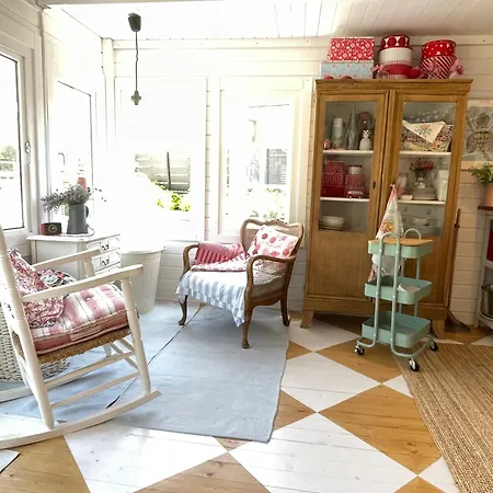 Charming Home&gardens In Privatunterkunft *
